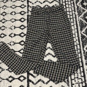 American Eagle Plaid Black and White Pants - size 4 X-LONG!